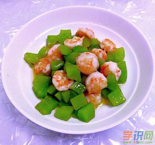 夏季家常菜谱大全，夏季美味家常菜？